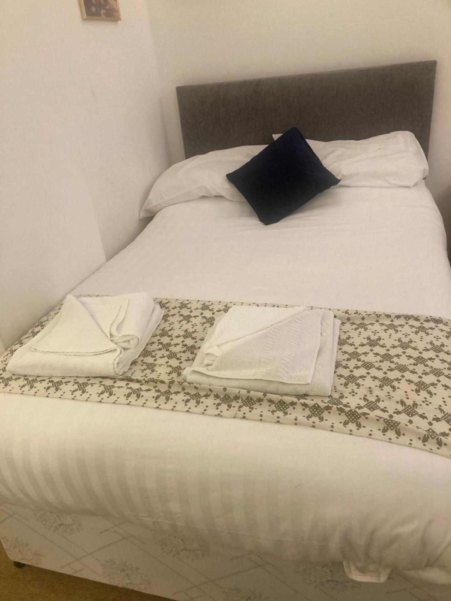 Abingdon Lodge Hotel Ryde  Ngoại thất bức ảnh